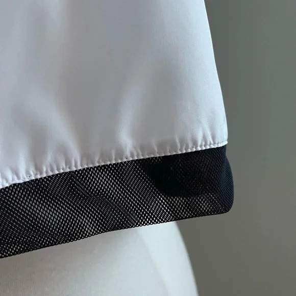 NWOT (New Without Tag) CALVIN KLEIN Hoodie / Crop Top - Picture 11 of 16